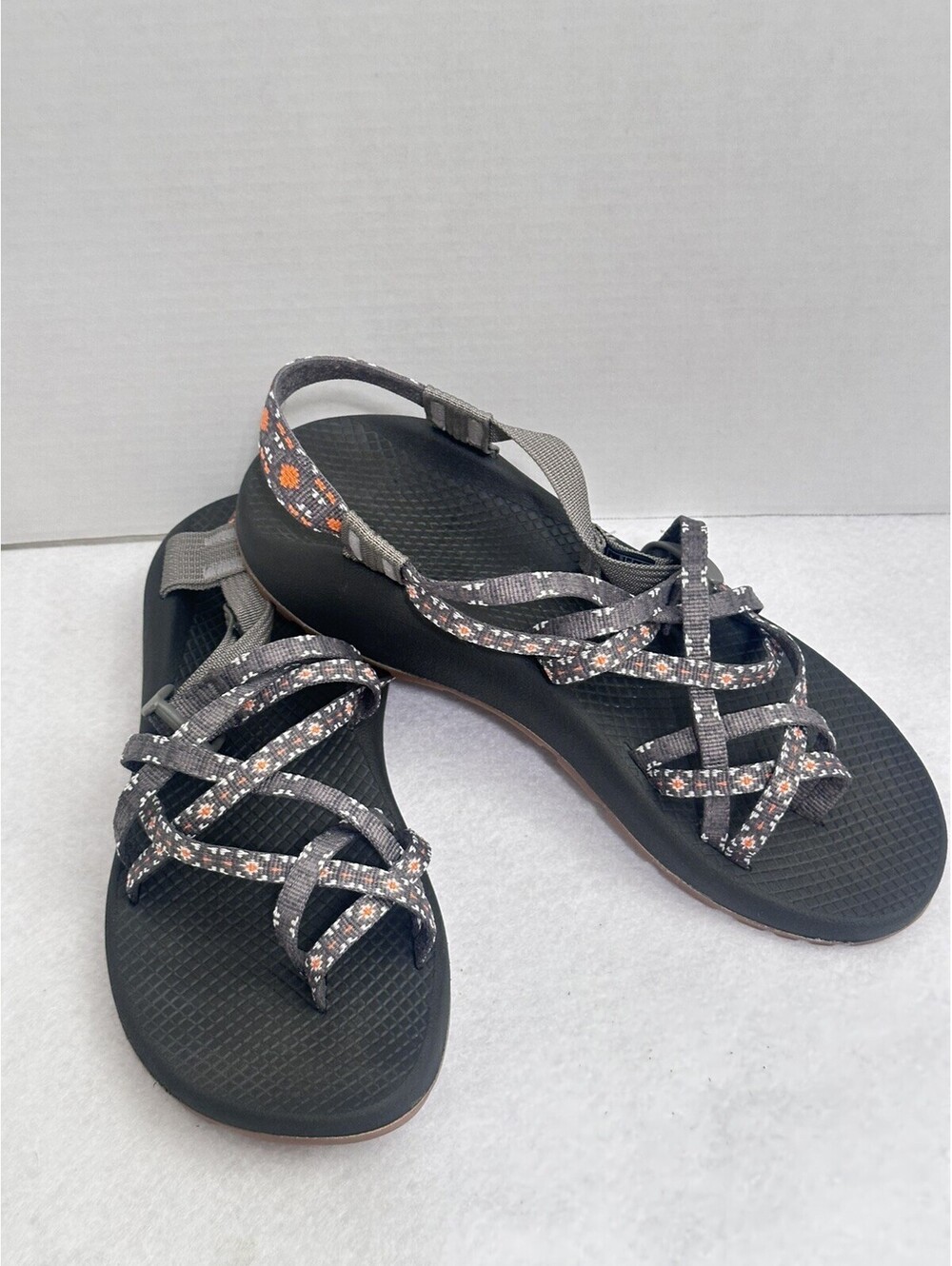 New without Box Chaco Women’s Z Cloud X2 Sport Hiking Sandals Gray Floral Sz 10